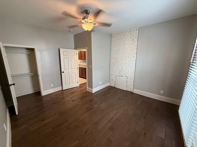 Building Photo - 708 Morgan St