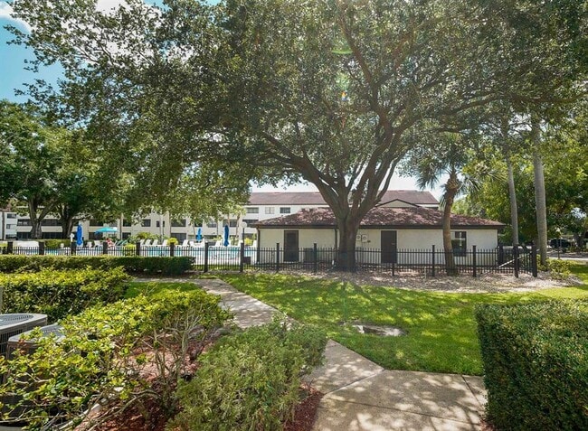 Building Photo - 2599 Countryside Blvd