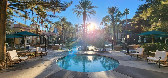 Building Photo - Fully furnished-full Sphere view