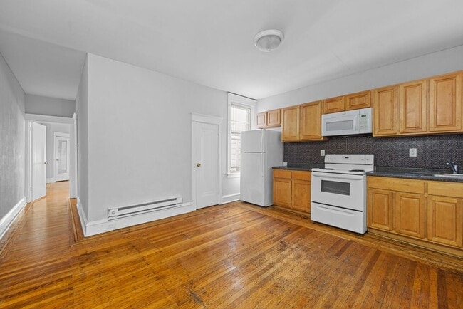 Primary Photo - 1609 W Nedro Ave