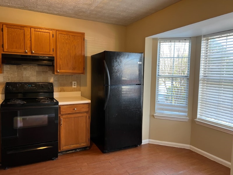 Building Photo - 6600 Meadow Rue Dr