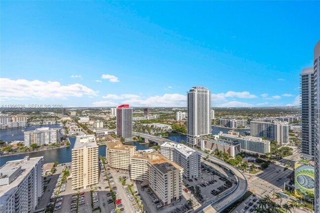 Building Photo - 1850 S Ocean Dr