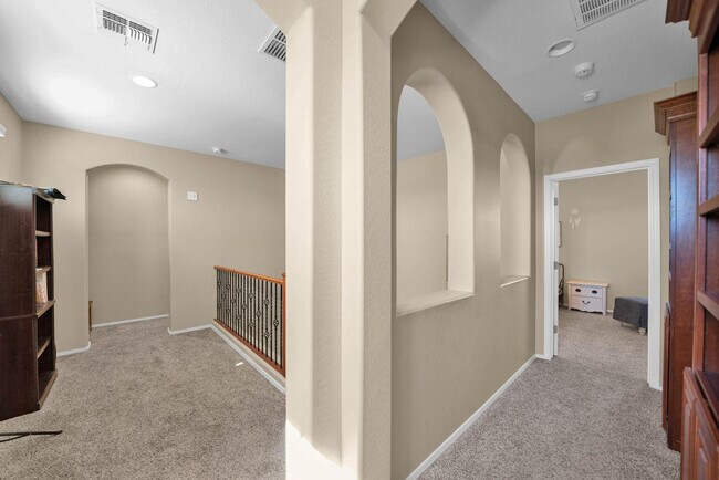 Building Photo - 3119 N Evergreen St