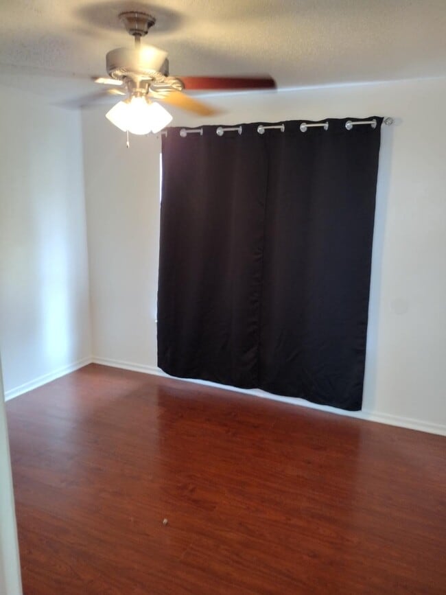 Building Photo - 6314 Village Arbor