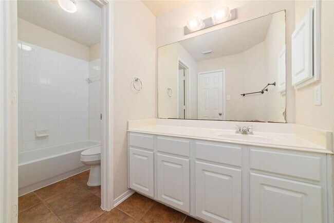 Building Photo - 18315 Grove Brook Ln