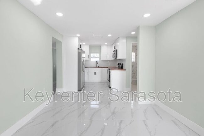 Building Photo - 130 Virginia Ct