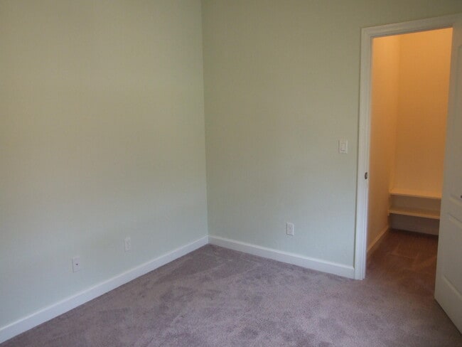 Building Photo - 9602 SW Purple Martin Way