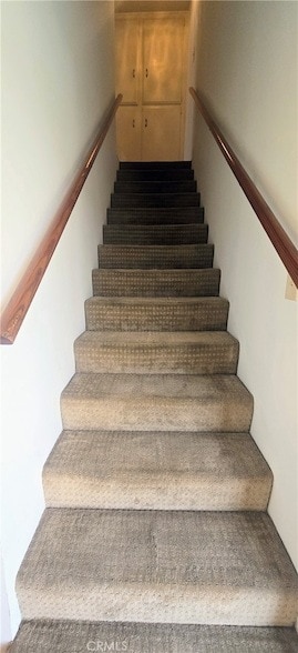 Building Photo - 10353 Downey Ave