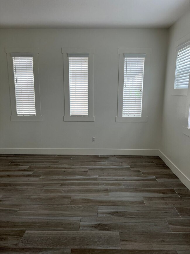 Building Photo - Seabridge Single Family Home in gated community in Oxnard