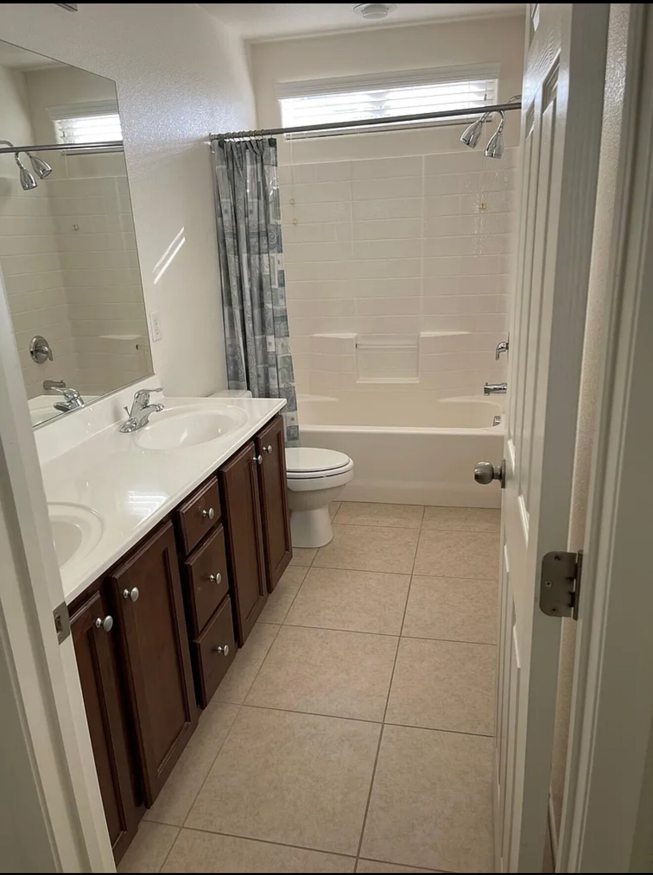 Building Photo - 7709 Pista Way