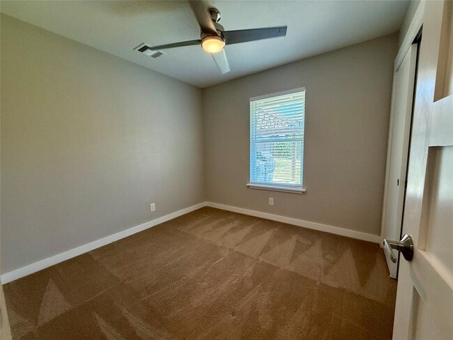 Building Photo - 5229 Basswood Ln