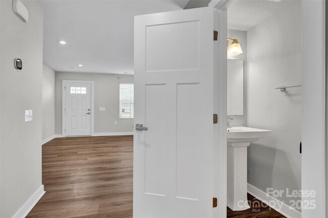 Building Photo - 153 Stella Ln