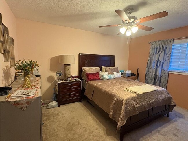 Building Photo - 1606 Flint Dr W