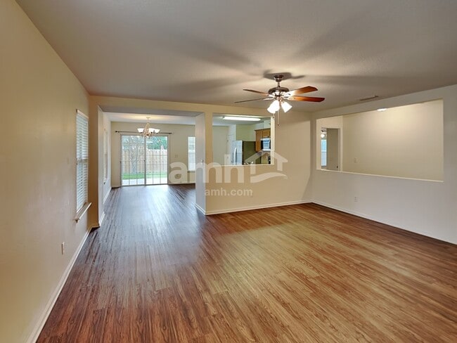 Building Photo - 1208 Nochaway Dr