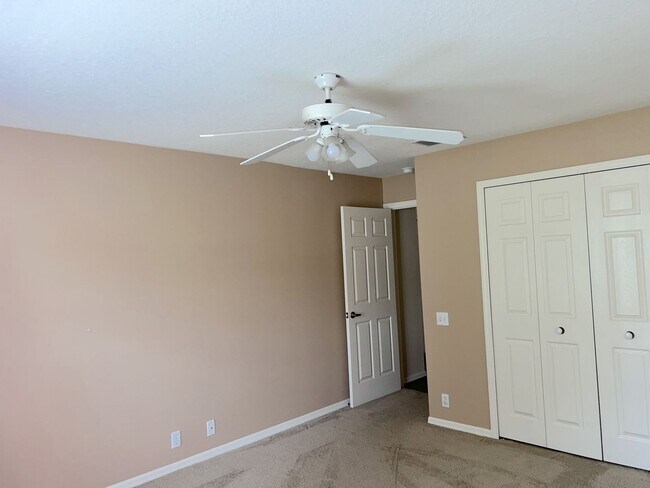 Building Photo - Carillon Lakes Home