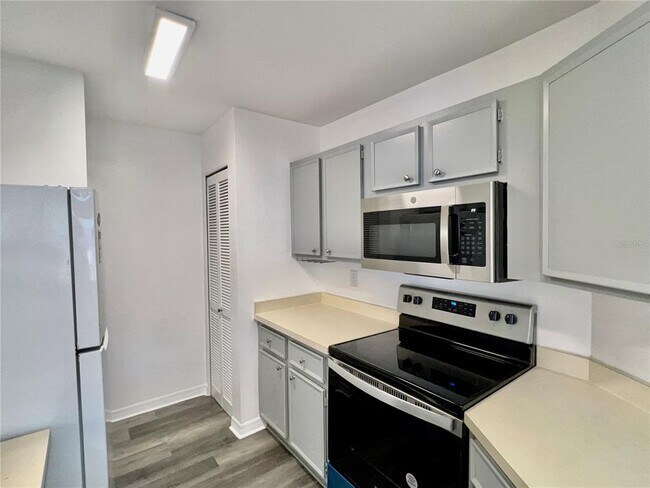 Building Photo - 4025 Angel Oak Ct