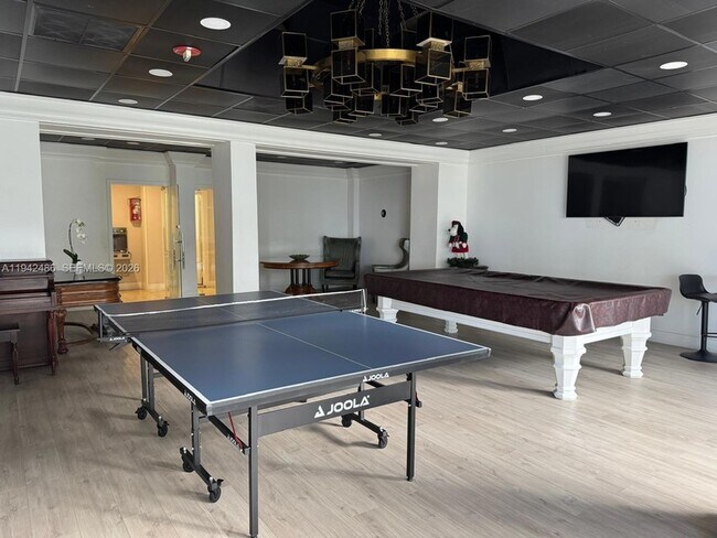 Building Photo - 1865 79th Street Causeway