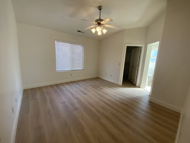 Building Photo - Charming 3-bedroom, 2-bathroom residence in Sagewood at Seven Hills