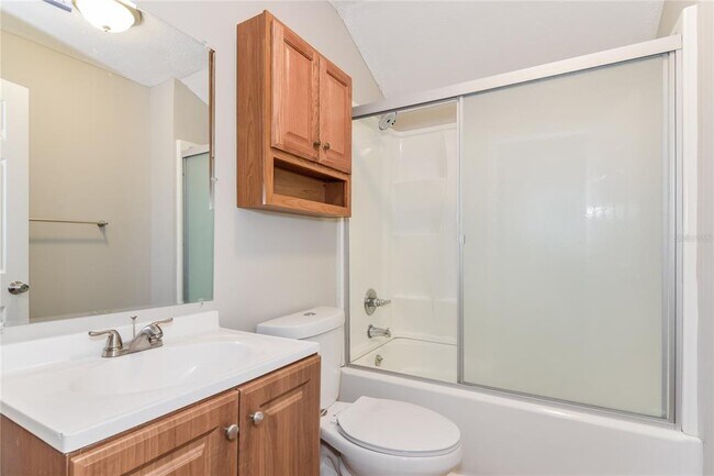 Building Photo - 2219 Glen Mist Dr