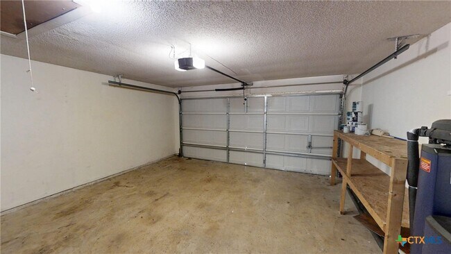 Building Photo - 3318 Paintrock Dr