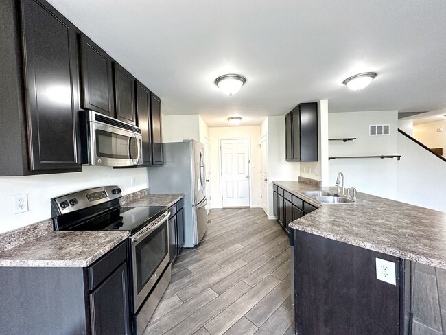 Building Photo - Coming SOON! Beautiful 3-Bedroom Townhome in Wentzville with Finished Basement and Community Amen...