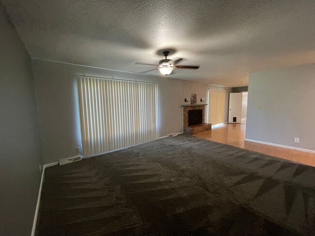 Building Photo - Rare Opportunity to Rent Single Family 3 Bedroom Home in McCook Lake, SD