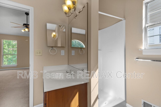 Building Photo - 3525 Park Bluff Ln NW