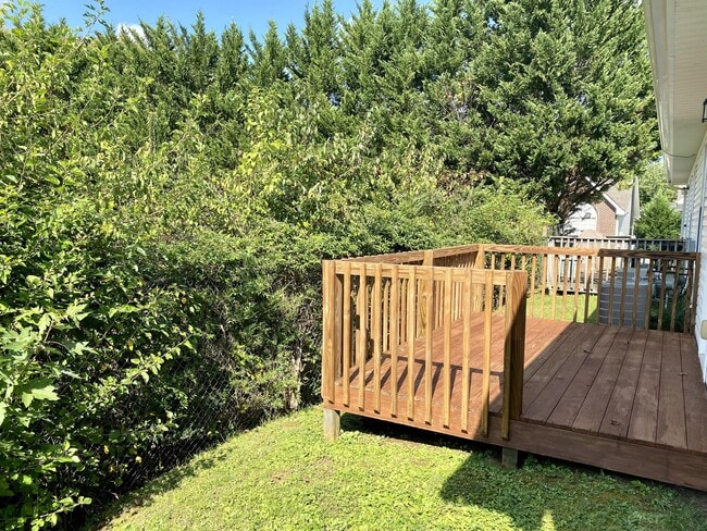 Building Photo - 809 Garcia Way