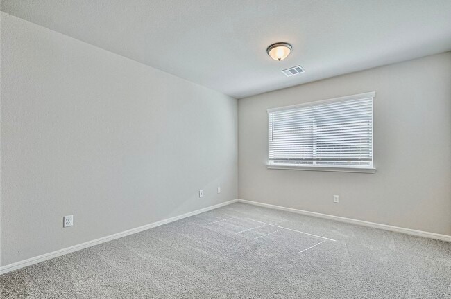 Building Photo - 27231 Blue Pool Dr