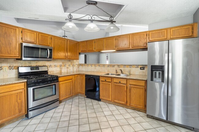Building Photo - 3006 Stargrass Ct