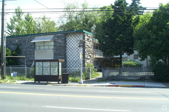 Primary Photo - Heather Apartments