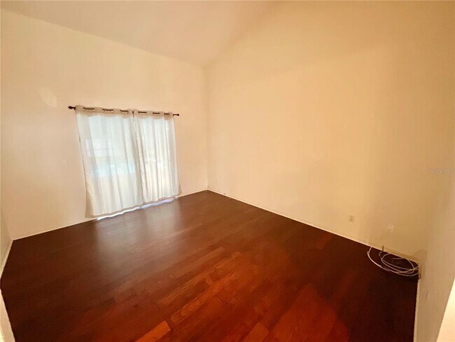 Building Photo - 1349 Hillside Dr