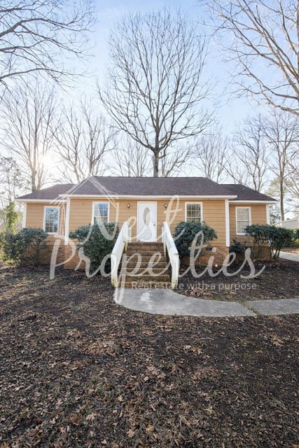 Building Photo - 325 Southampton Dr