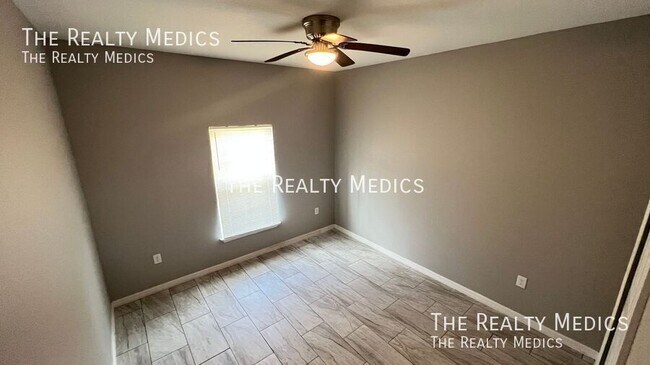 Building Photo - 1161 Yager Rd SE