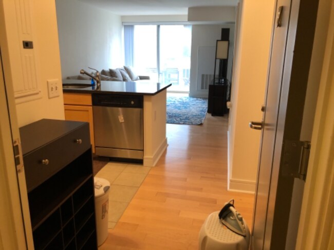 Building Photo - 800 4th St SW