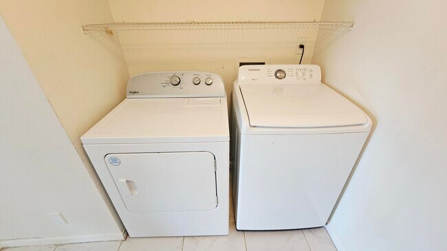 Building Photo - 1001 Green Pine Blvd