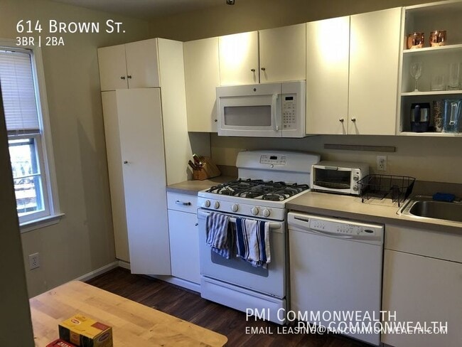 Building Photo - 614 Brown St