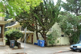 Building Photo - 2124 Blake St