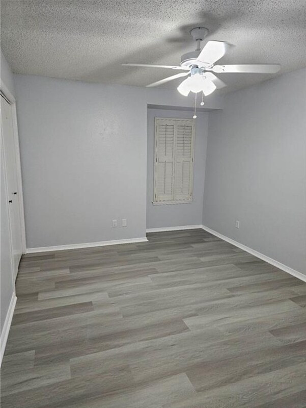 Building Photo - 1251 Henckley Ave
