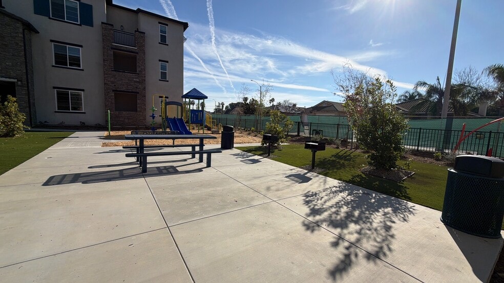 Building Photo - Gallery Park