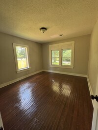 Building Photo - 444 Honduras Dr