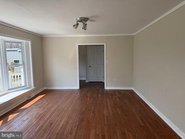 Building Photo - 10421 Tidewater Trail