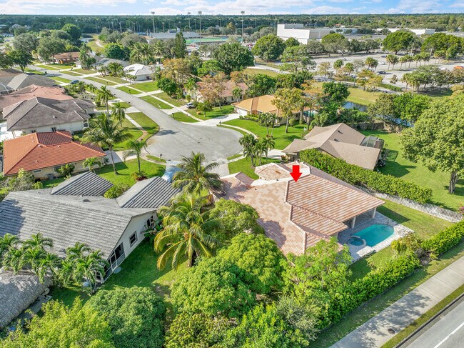 Building Photo - 13620 Folkestone Ct