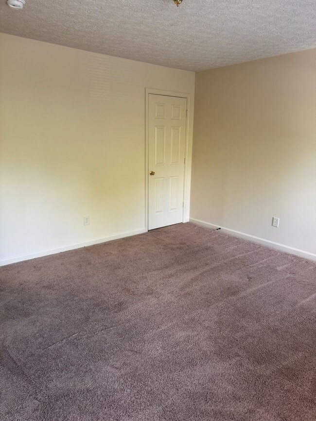 Building Photo - 540 Monticello Ave