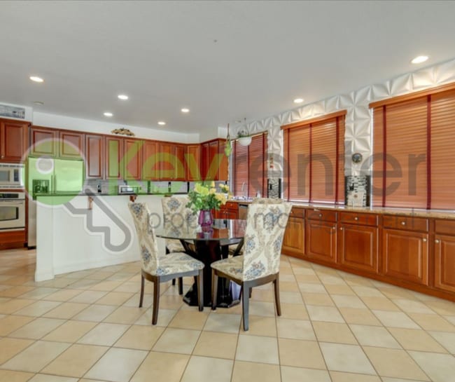 Building Photo - 208 Otter Glen Ct