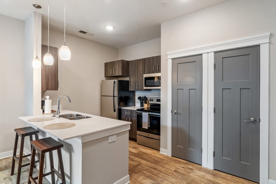 Building Photo - 501n N New Jersey St