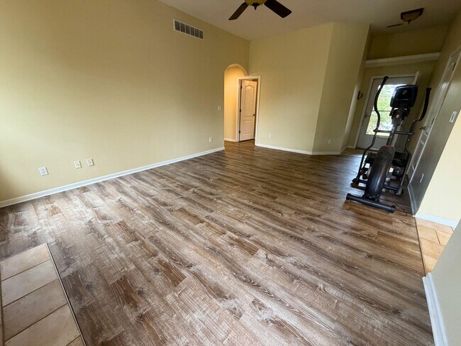 Building Photo - 4203 Spring Cress Dr