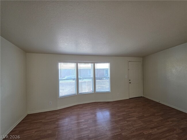 Building Photo - 3560 Estes Park Dr
