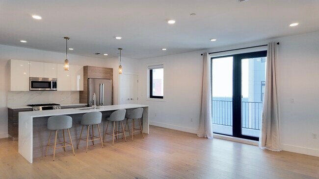 Building Photo - 30 Penniman Rd