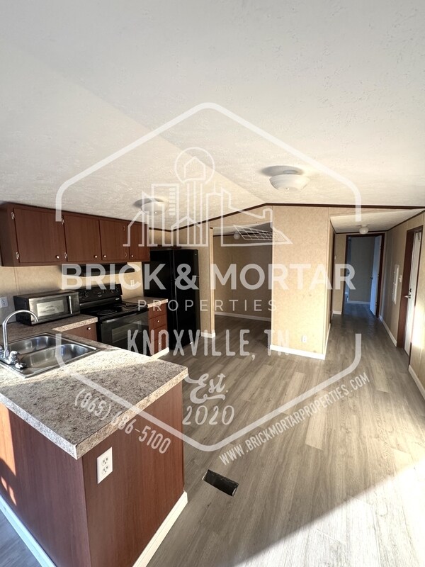 Building Photo - 3616 Somerset Ln